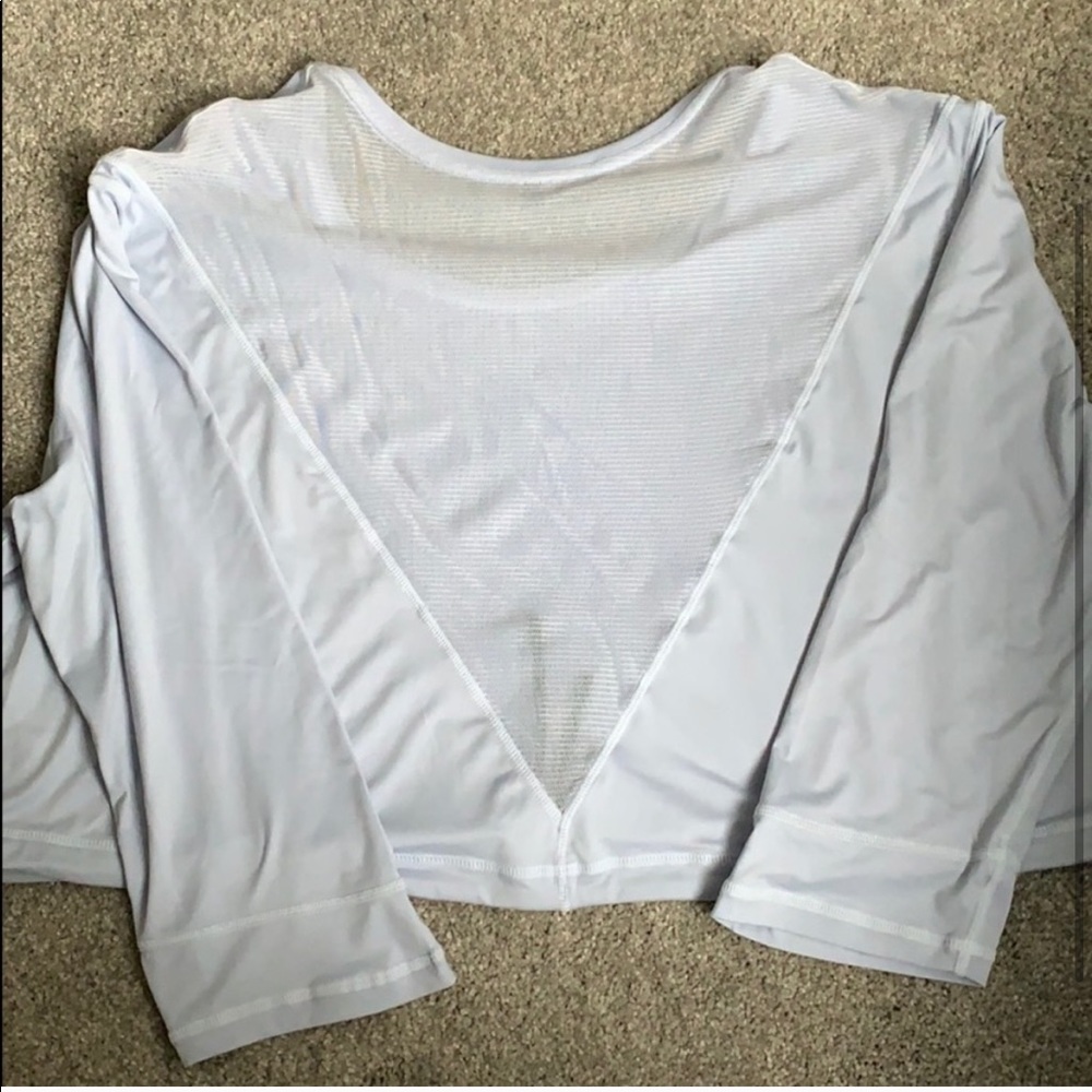 Ptula freestyle Molly crop shirt